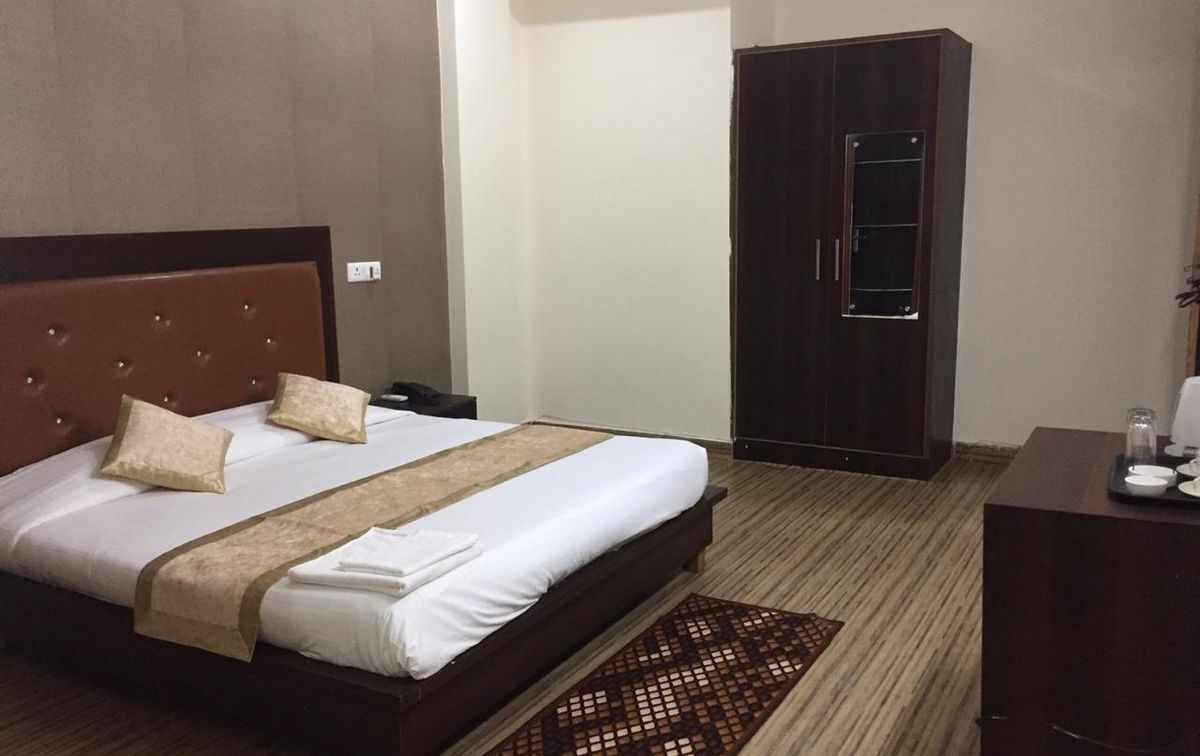 WhatsApp Image 2024-02-27 at 2.07.14 PM.jpeg