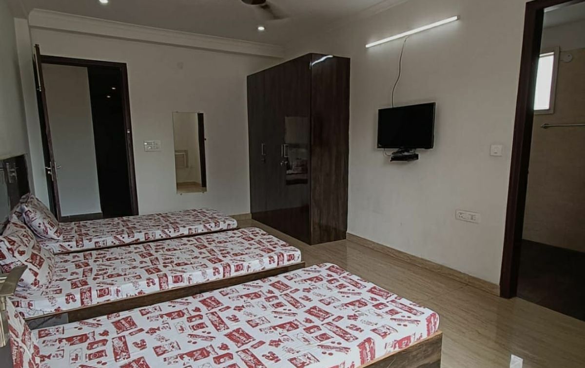 WhatsApp Image 2024-02-13 at 12.31.24 PM.jpeg