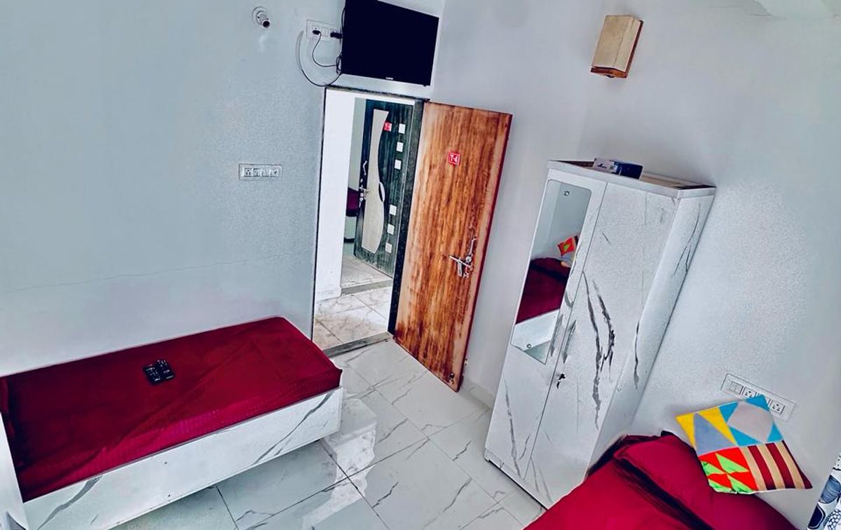 WhatsApp Image 2024-02-26 at 6.22.58 PM (1).jpeg