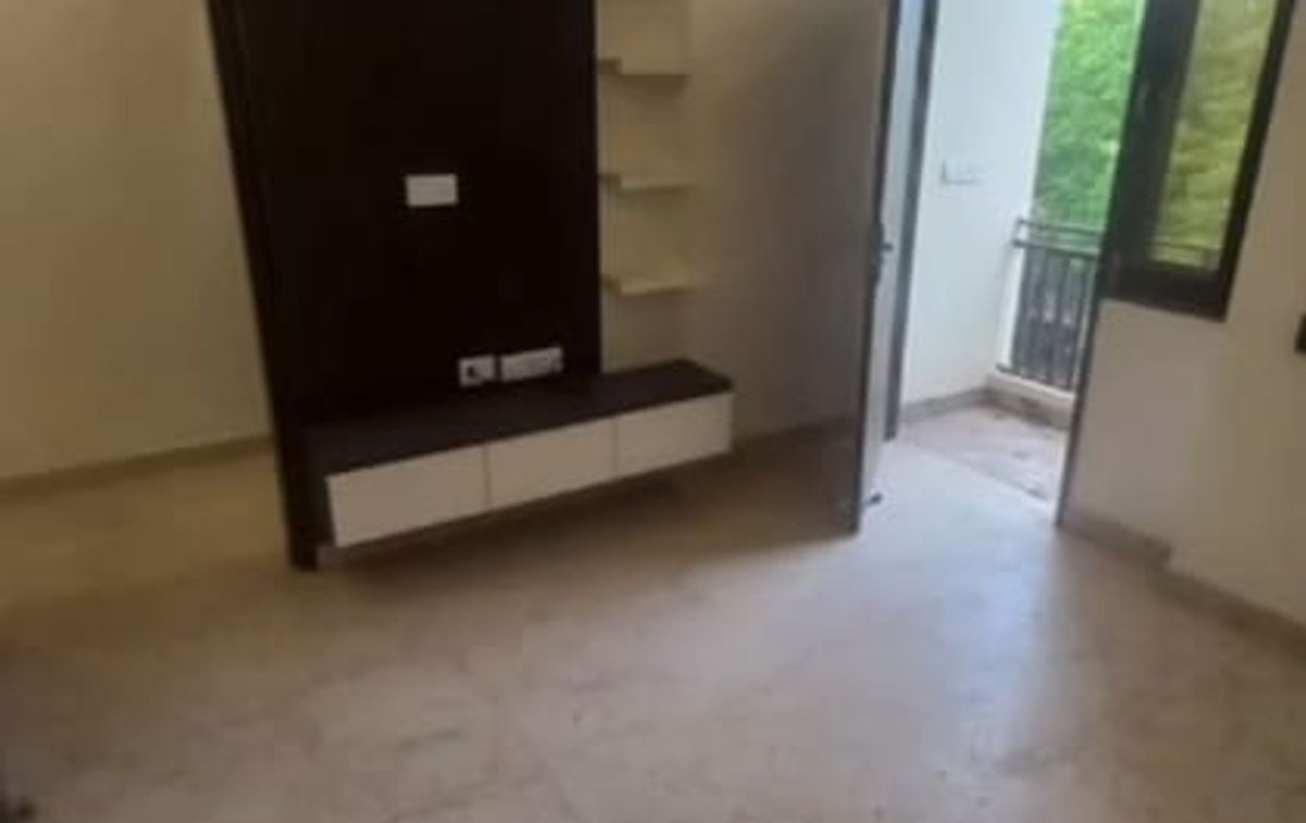 WhatsApp Image 2024-05-20 at 12.16.27 (1).jpeg