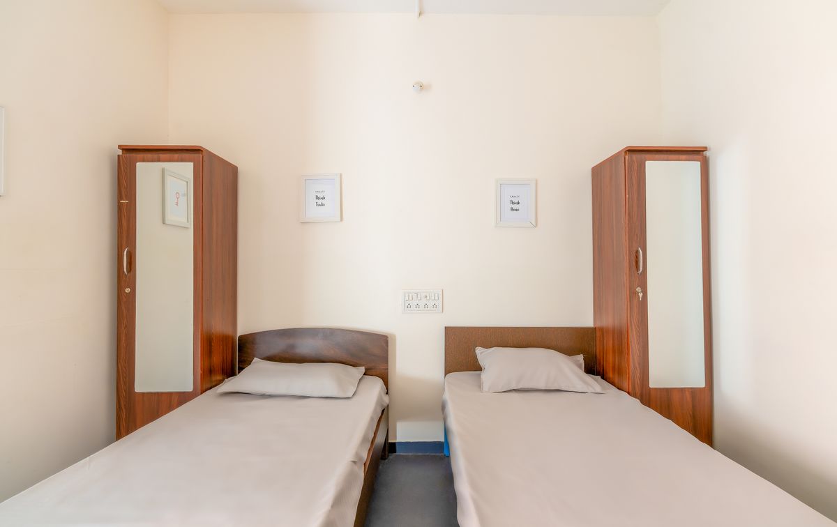 Trulivalthea2086 copy.jpg