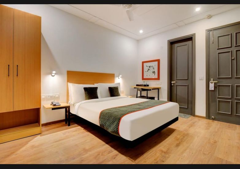 WhatsApp Image 2024-09-02 at 15.42.29 (1).jpeg