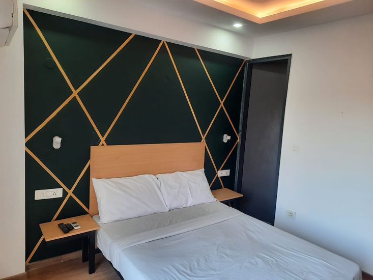 WhatsApp Image 2025-02-22 at 4.57.53 PM.jpeg