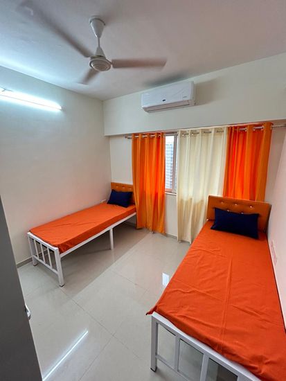 Omkar Signet Malad 6.jpg