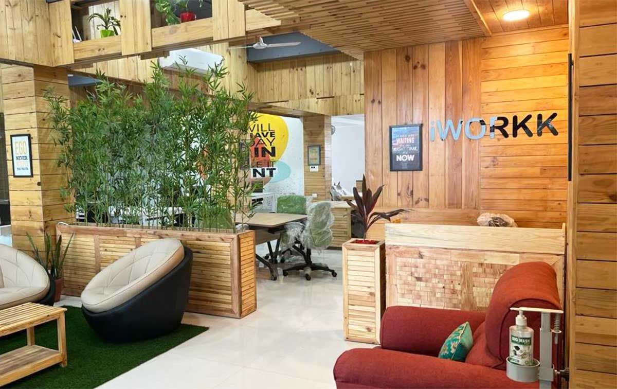 iWORKK-Coworking-Business-Center-3.jpg